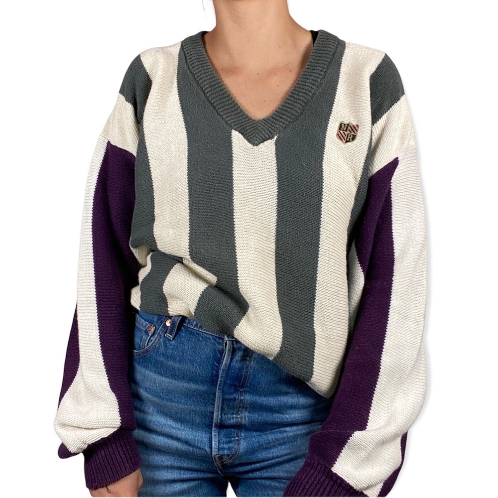 Preppy striped v-neck knit sweater
